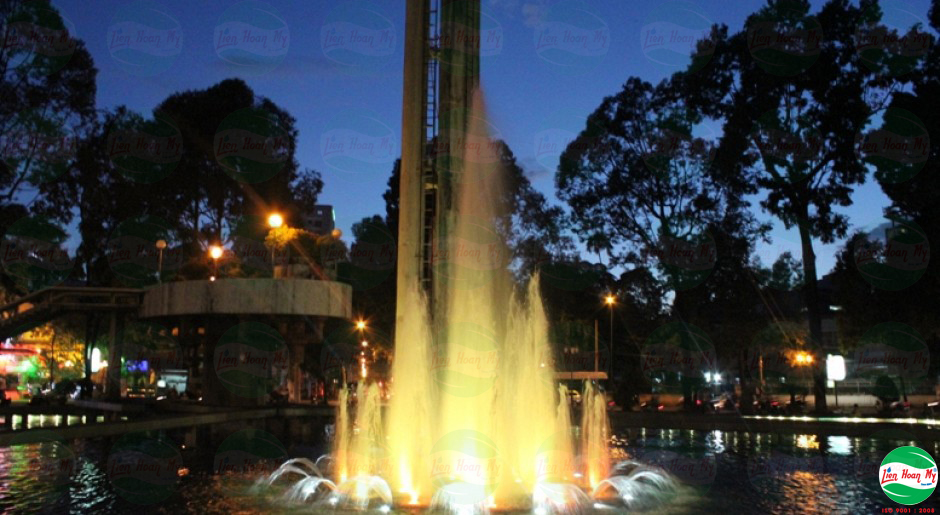 Đài phun nước Hồ Con Rùa